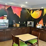 Fairfield Northlake Hotel 3*