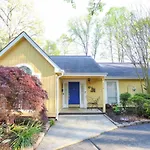 Ms. Elsie\'S Caribbean B&B