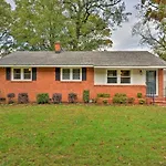 Charlotte Area Home With Patio - 6 Miles To Downtown