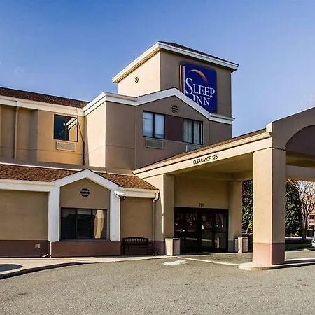 Sleep Airport - Billy Graham Parkway Hotel