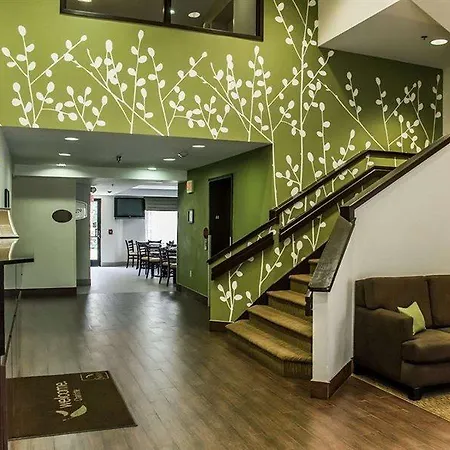 Hotel Sleep Airport - Billy Graham Parkway 2*