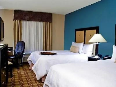 Hampton & Charlotte-airport Hotel