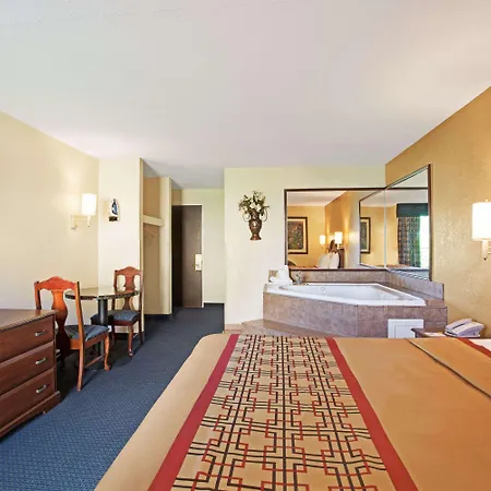 Days By Wyndham Charlotte/woodlawn Near Carowinds