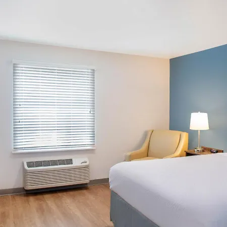 Extended America Select - - Northlake Hotel 3*