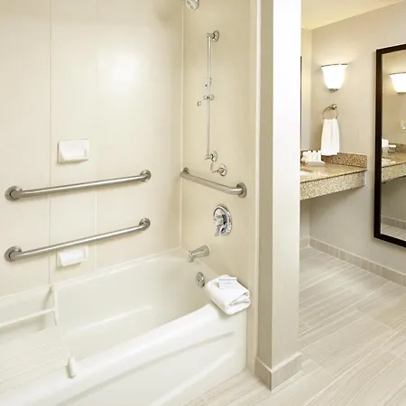 Hotel Trellis Pointe