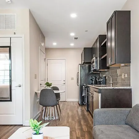 Modern In Prime Location Id1506x49 Apartment *
