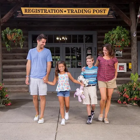 Carowinds Camp Wilderness Hotel