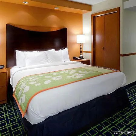 Hotel Fairfield & By Marriott Matthews 3*