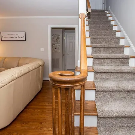 Luxury 4bdr Ranch House In Great Location Charlotte
