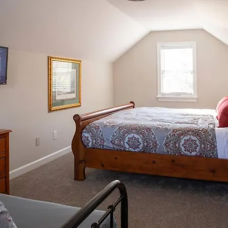 Luxury 4bdr Ranch House In Great Location * Charlotte