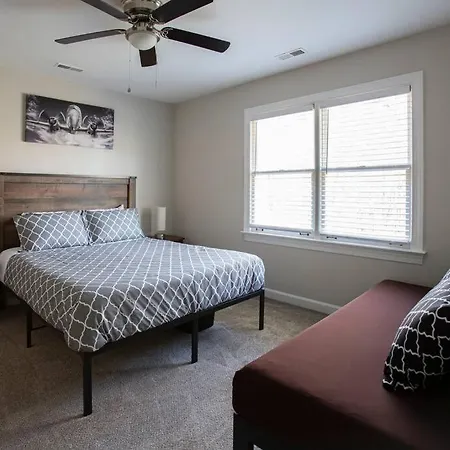 Luxury 4bdr Ranch House In Great Location Villa