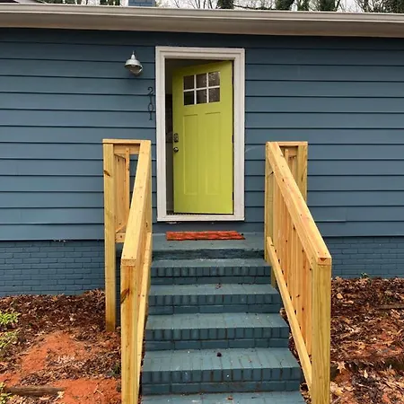 Villa Cozy 3 Bedroom Near Uptown