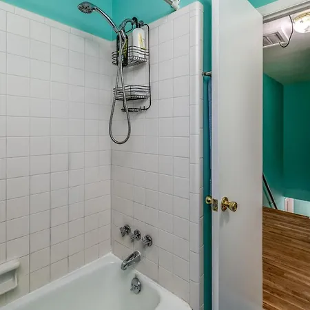 Holiday home Centrally Located Spacious Abode *