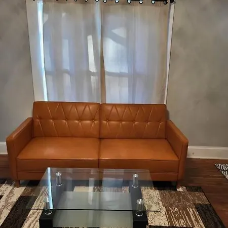 Villa Perfectly Located. Close To Uptown, Noda.. *