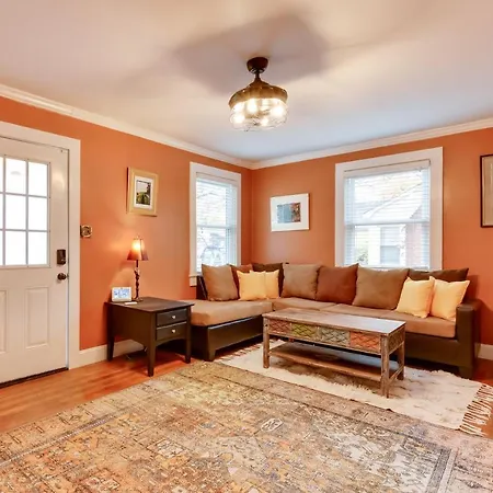 Holiday home Stylish With Smart Tv 1 Mi To Noda! Charlotte