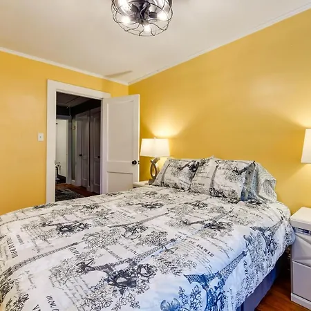 Stylish With Smart Tv 1 Mi To Noda! Charlotte
