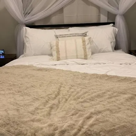 Be Our Guest Boho 2.0 Apartment *