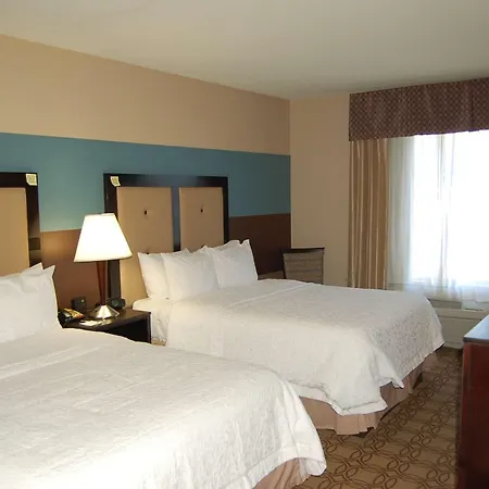 Hampton & Charlotte-airport Hotel 3*