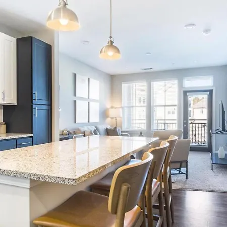 Apartment Landing - Modern With Amazing Amenities Charlotte