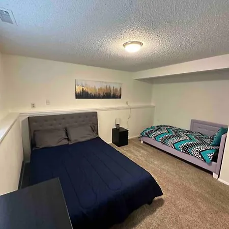 Family & Group Friendly 4Br | 10 Min To Uptown | Pets Ok