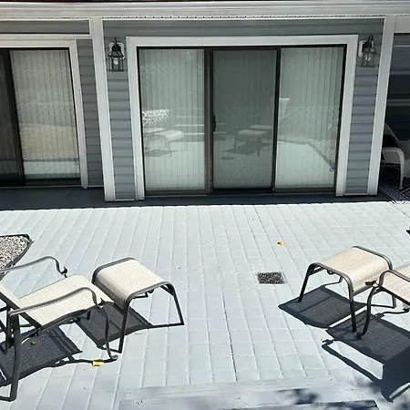 Villa Cozy Home, 10 Minutes From Downtown *