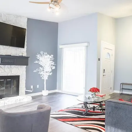 Cozy Home, 10 Minutes From Downtown Villa Charlotte