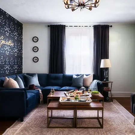 Holiday home Prime Spot! Perfect For Families! Backyard Bliss Charlotte