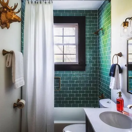 Holiday home Prime Spot! Perfect For Families! Backyard Bliss