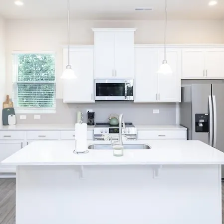 The Sage Brand New 3 Bedroom Town * Charlotte