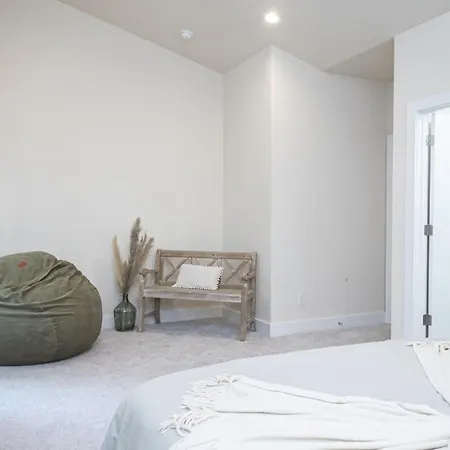 The Sage Brand New 3 Bedroom Town *