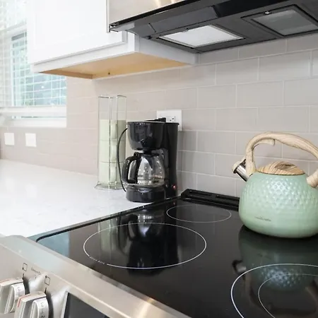The Sage Brand New 3 Bedroom Town Holiday home *