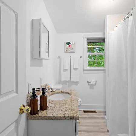 Historic Charm 3br1ba Beside Optimist Park * Charlotte