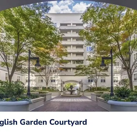Apartment Spacious 2 Bedroom 2 Bathroom With Balcony In Uptown Charlotte! Views & Free Parking!