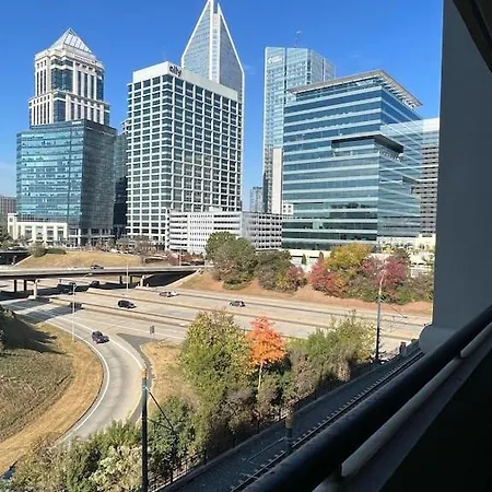 Apartment Spacious 2 Bedroom 2 Bathroom With Balcony In Uptown Charlotte! Views & Free Parking! Charlotte