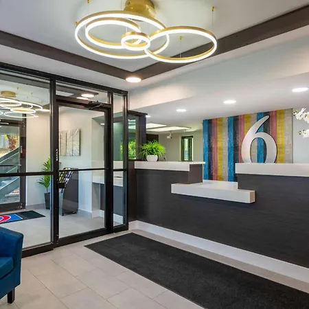 6-charlotte, Nc - Coliseum Hotel 3*