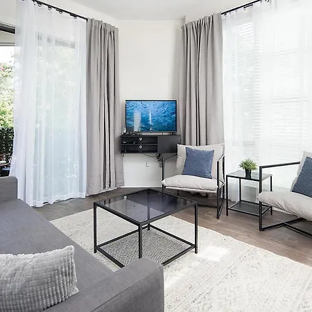 Uptown 1st Ward Corner Unit Superior 2bd Apartment Charlotte