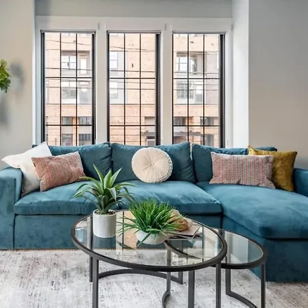 Minter Teal With Rooftop Balcony Holiday home *