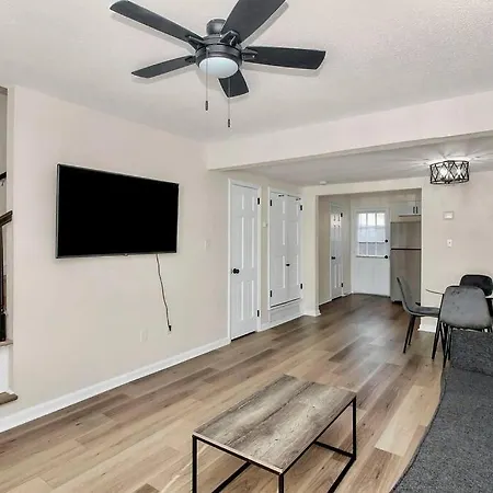 Modern Oasis Close To South End Apartment *