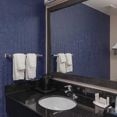 Fairfield & By Marriott Matthews Hotel