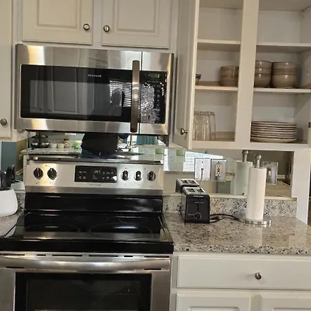 Guest house Spacious Near Up-town And Clt Airport Charlotte