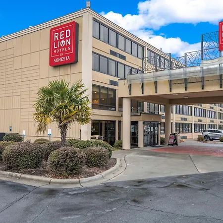 Red Lion Hotel 3*