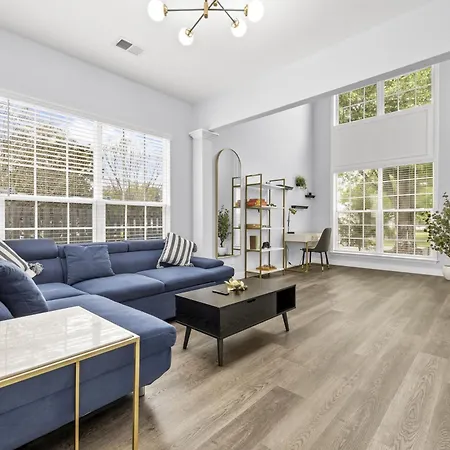 3br Family Retreat With Modern Comforts Charlotte