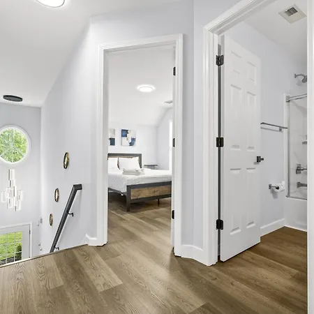 3br Family Retreat With Modern Comforts Apartment Charlotte