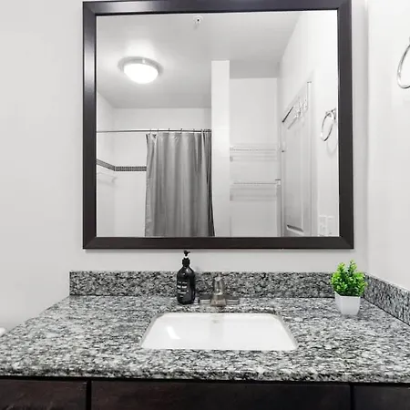 Apartment Luxurious King Bed In Midtown Charlotte!