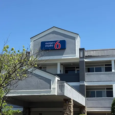 6 Charlotte, Nc - Airport South Hotel 4*