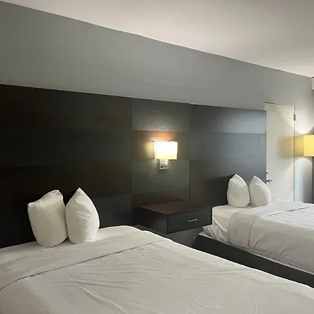 6 Charlotte, Nc - Airport South Hotel 4*