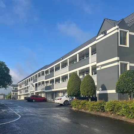 6 Charlotte, Nc - Airport South Hotel 4*