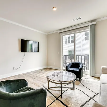 2 Mi To Dtwn Charlotte: Unit W/ Rooftop Deck! *