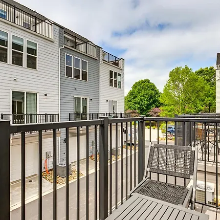 2 Mi To Dtwn Charlotte: Unit W/ Rooftop Deck! *