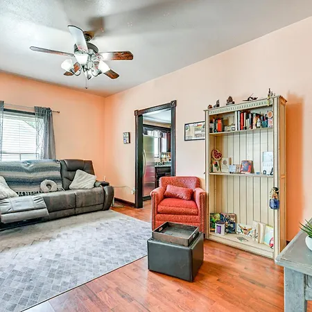 Close To Airport In The Heart Of Charlotte! Holiday home Charlotte